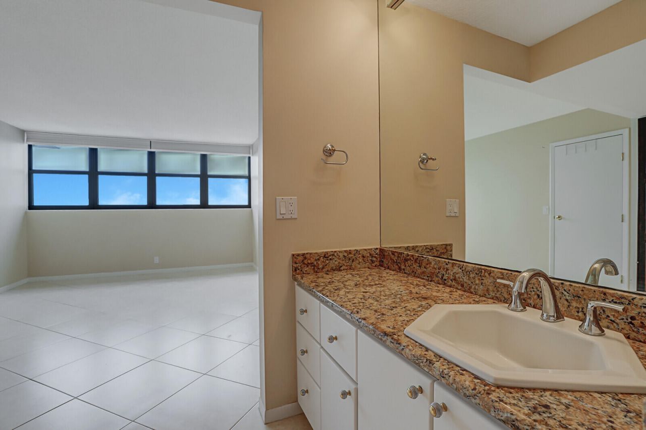 336 Golfview Road, Unit 1115, North Palm Beach, FL 33408 Photo