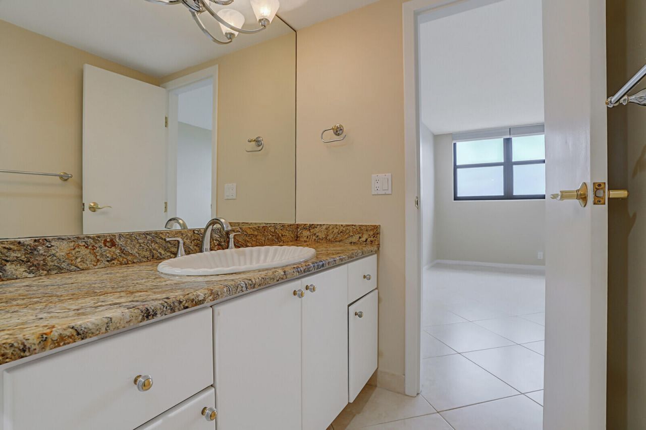 336 Golfview Road, Unit 1115, North Palm Beach, FL 33408 Photo