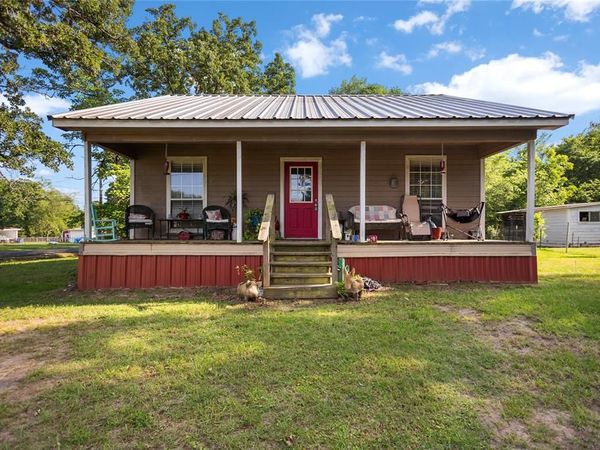 131 Lewis Street , Grand Saline, TX 75140