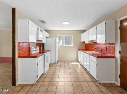 2750 Gellert Drive, Reno, NV 89503 Photo
