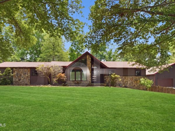 205 Spring Valley Road, Unicoi, TN 37692