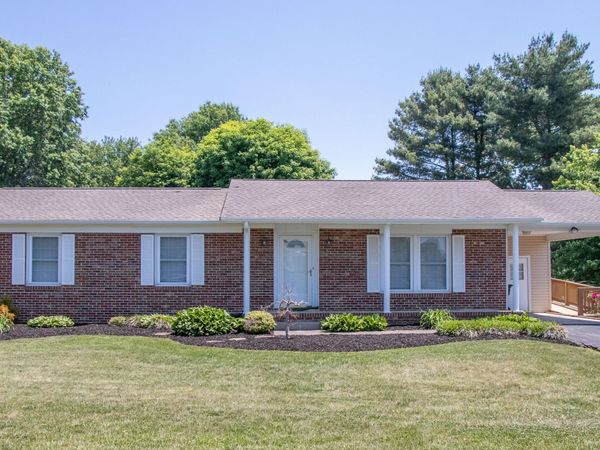 359 Bellehaven Drive, Bristol, VA 24201