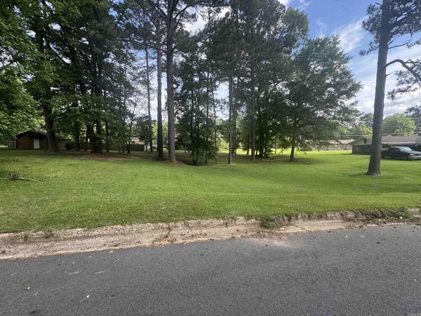 000 Holly Hill , Camden, AR 71701