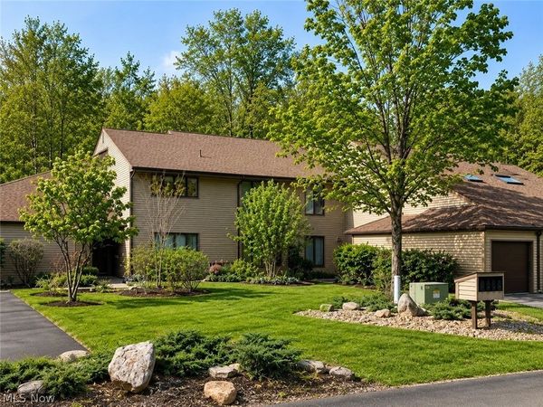 16575 Wren Road , Unit 3C, Chagrin Falls, OH 44023