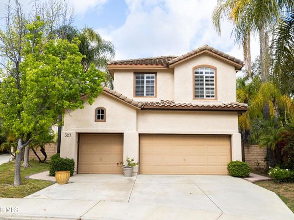 327 Savoy Court, Oak Park, CA 91377