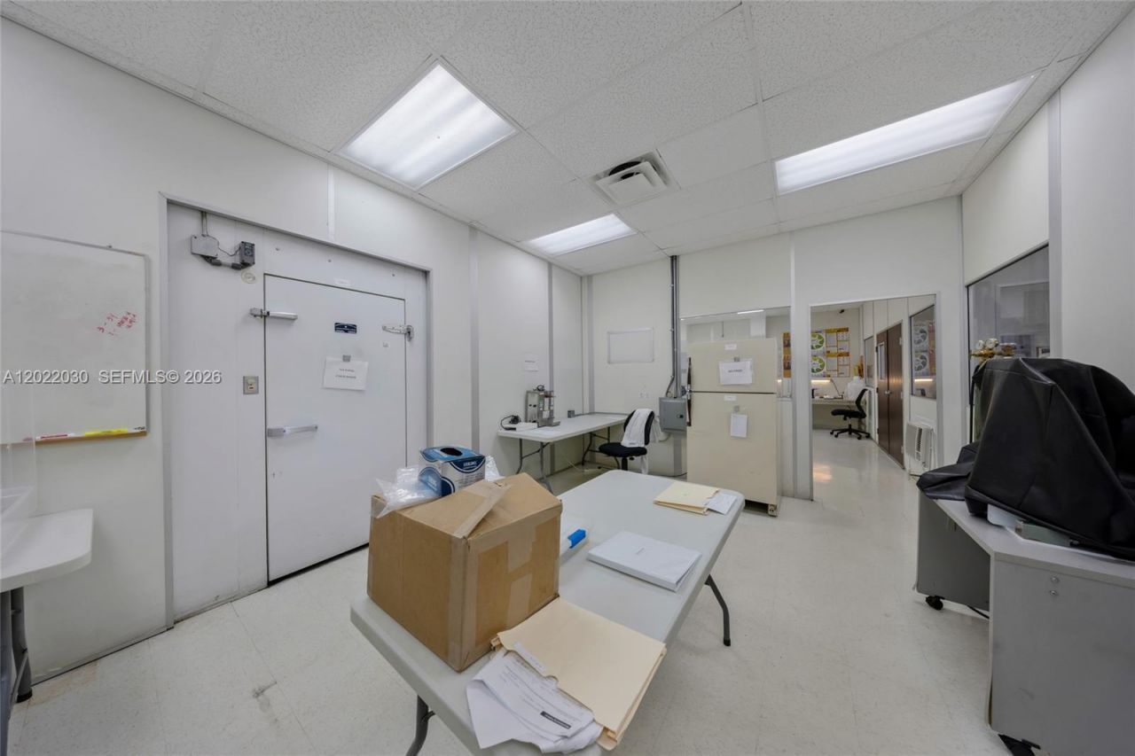 8127 NW 29th St, Unit 8127, Doral, FL 33122 Photo