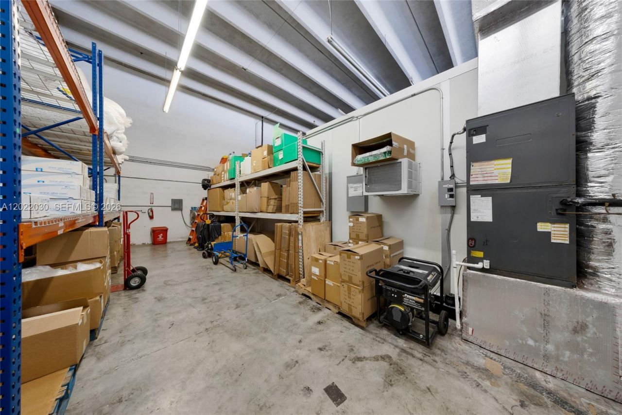 8127 NW 29th St, Unit 8127, Doral, FL 33122 Photo