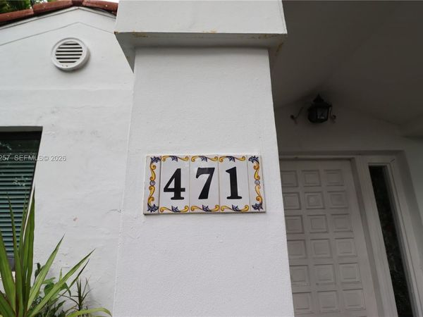 471 NE 53rd St , Miami, FL 33137