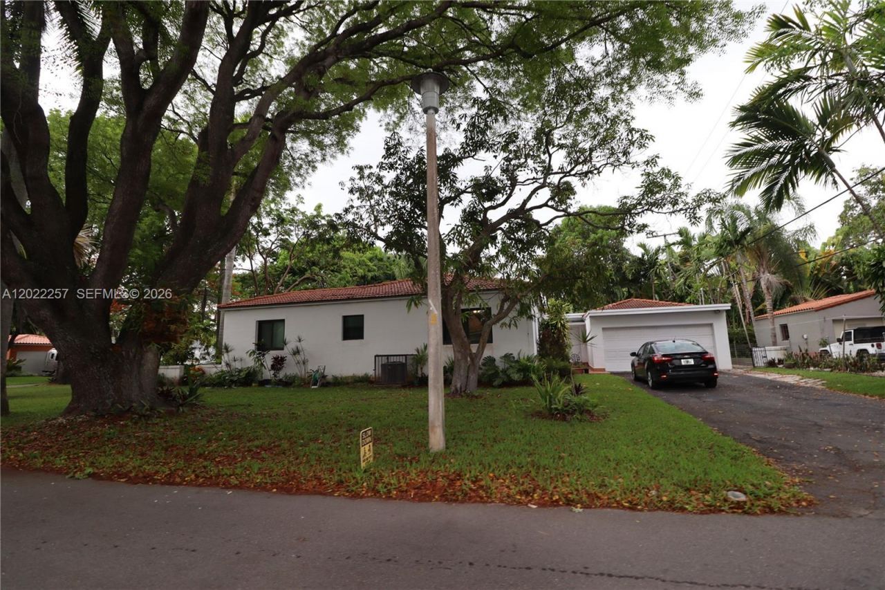 471 NE 53rd St , Miami, FL 33137 Photo