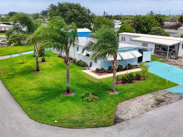 7102 SE Bluebird Circle, Hobe Sound, FL 33455