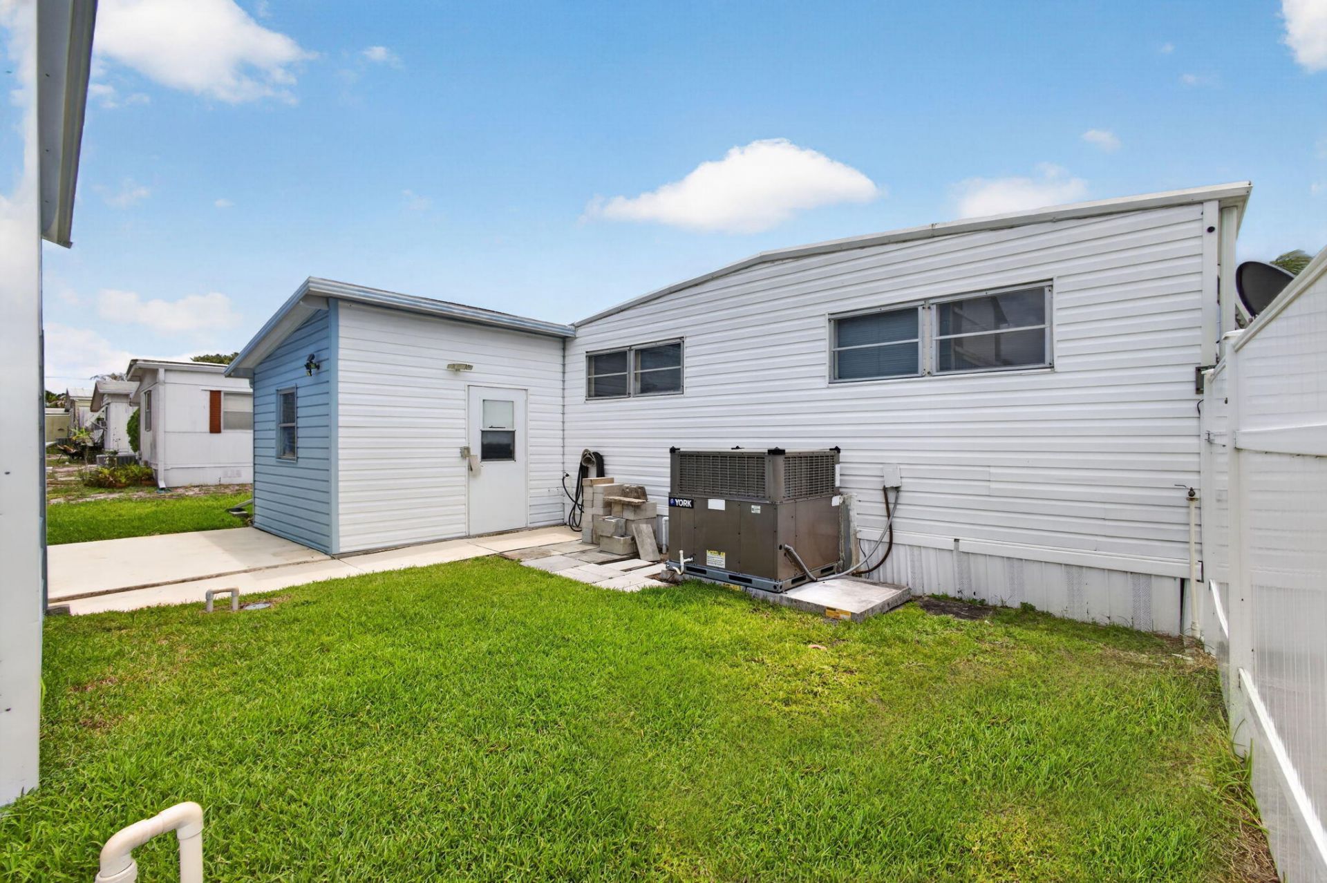7102 SE Bluebird Circle, Hobe Sound, FL 33455 Photo