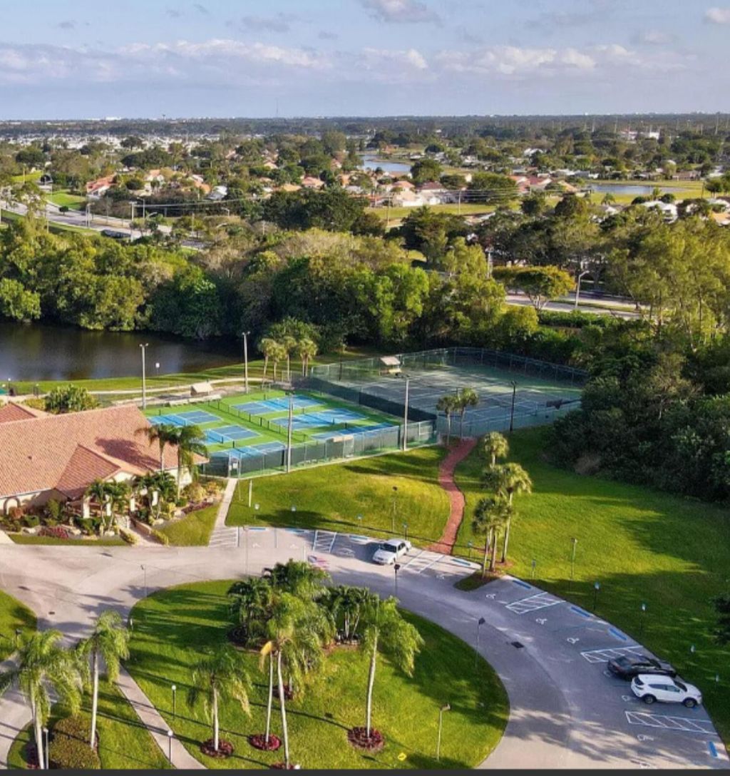 5878 Parkwalk Circle W, Boynton Beach, FL 33472 Photo