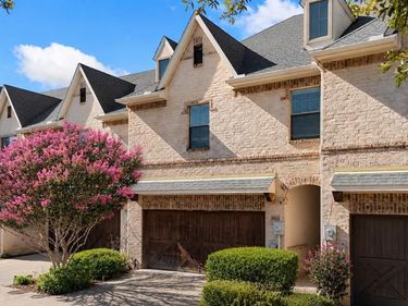 8813 Tudor Place, Dallas, TX 75228