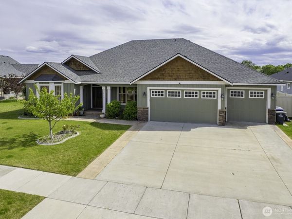 419 S Astor Loop , Moses Lake, WA 98837