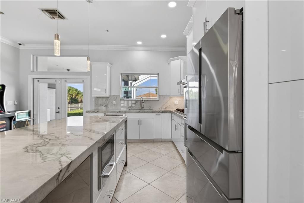 2863 Everglades Blvd N, Naples, FL 34120 Photo