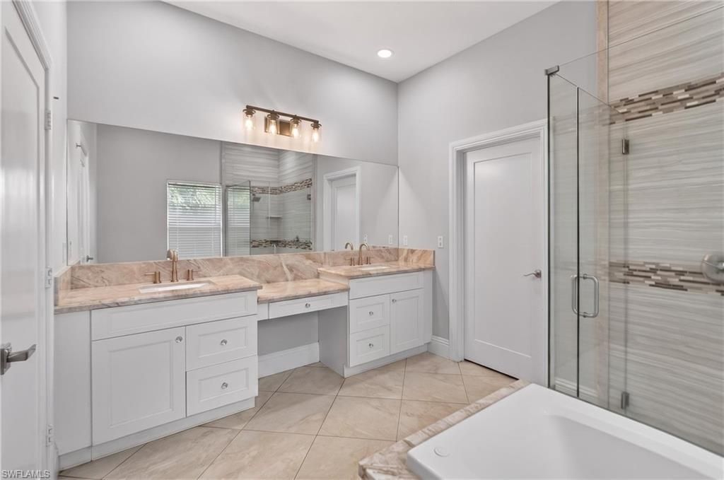 2863 Everglades Blvd N, Naples, FL 34120 Photo
