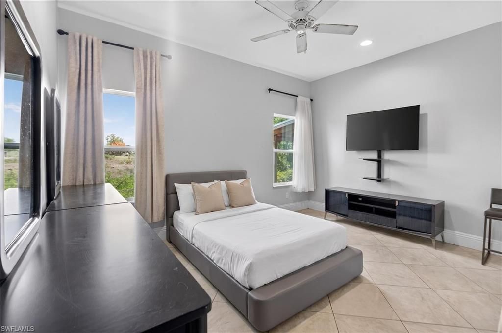 2863 Everglades Blvd N, Naples, FL 34120 Photo