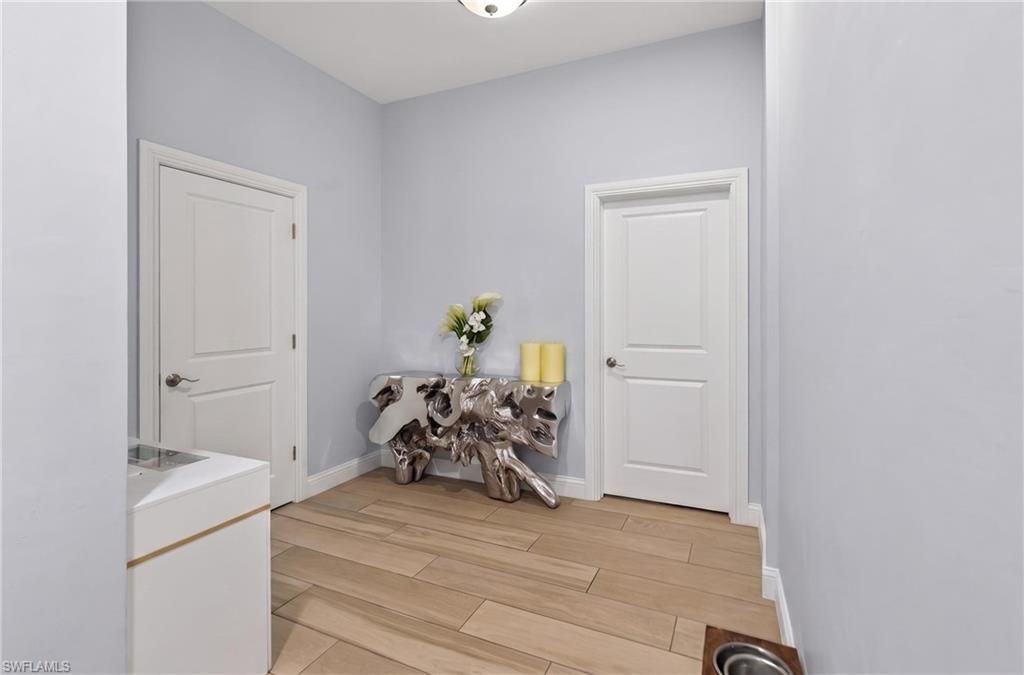 2863 Everglades Blvd N, Naples, FL 34120 Photo