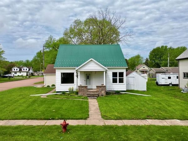 221 S Division Street, Loyal, WI 54446
