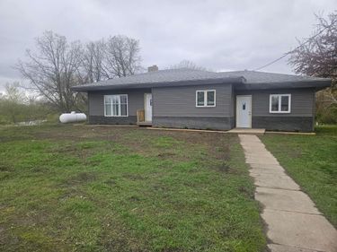305 Water Avenue S, Saint Hilaire, MN 56754