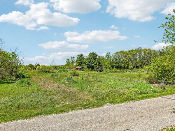 W7760 Conservation Rd, Lake Mills, WI 53551