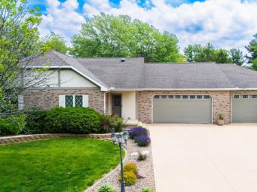104 CONAGHAN Drive, Groveland, IL 61535