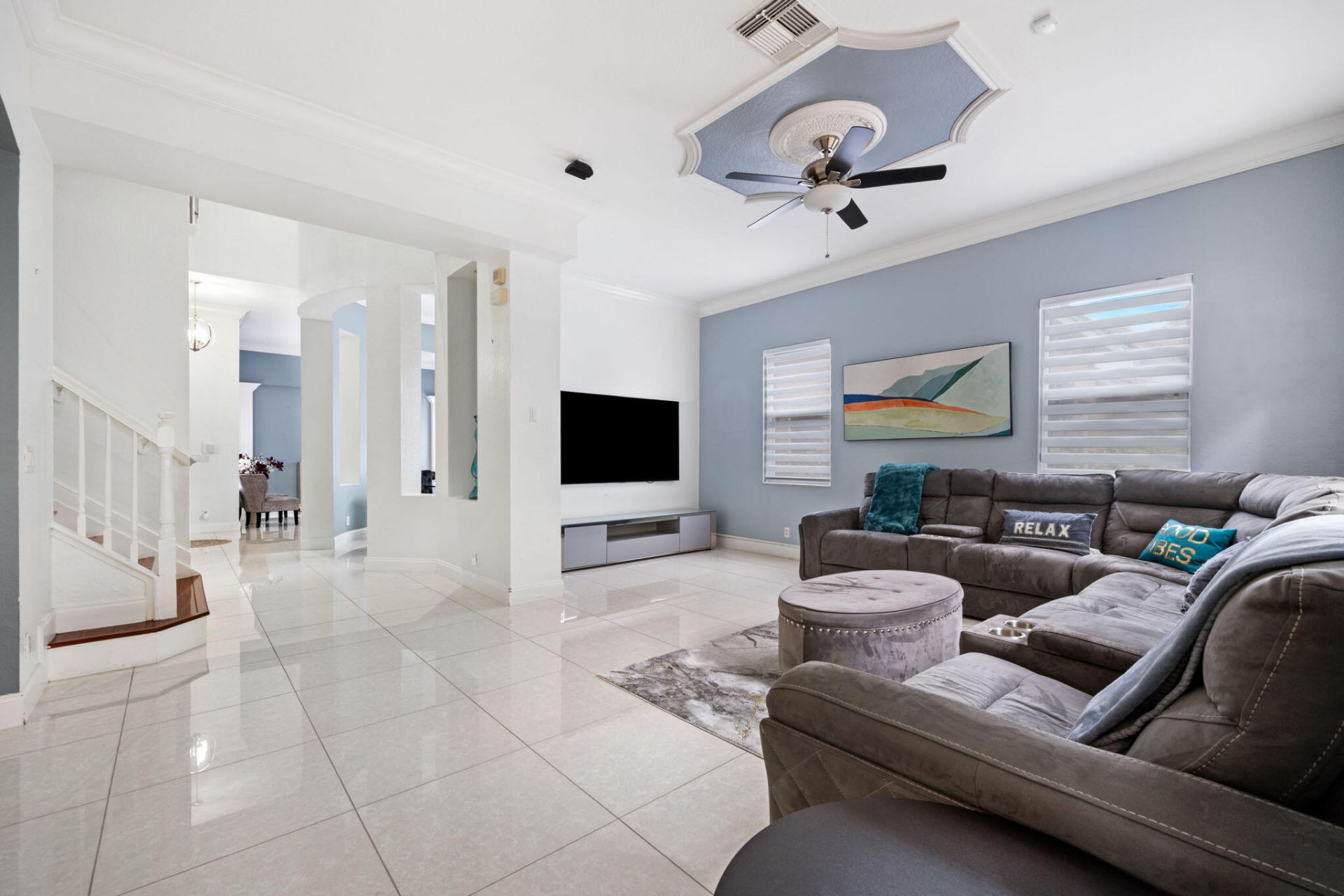 658 Cresta Circle, West Palm Beach, FL 33413 Photo