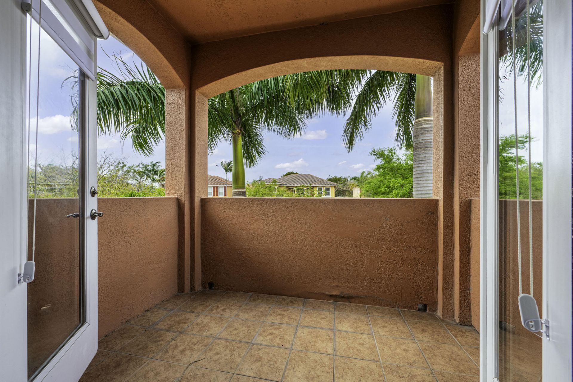 658 Cresta Circle, West Palm Beach, FL 33413 Photo