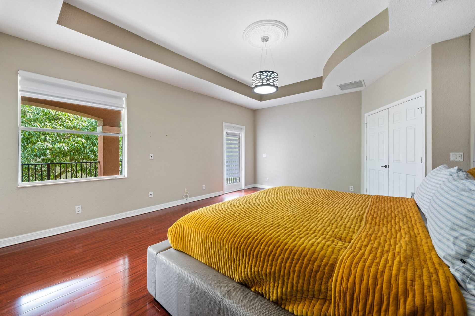 658 Cresta Circle, West Palm Beach, FL 33413 Photo