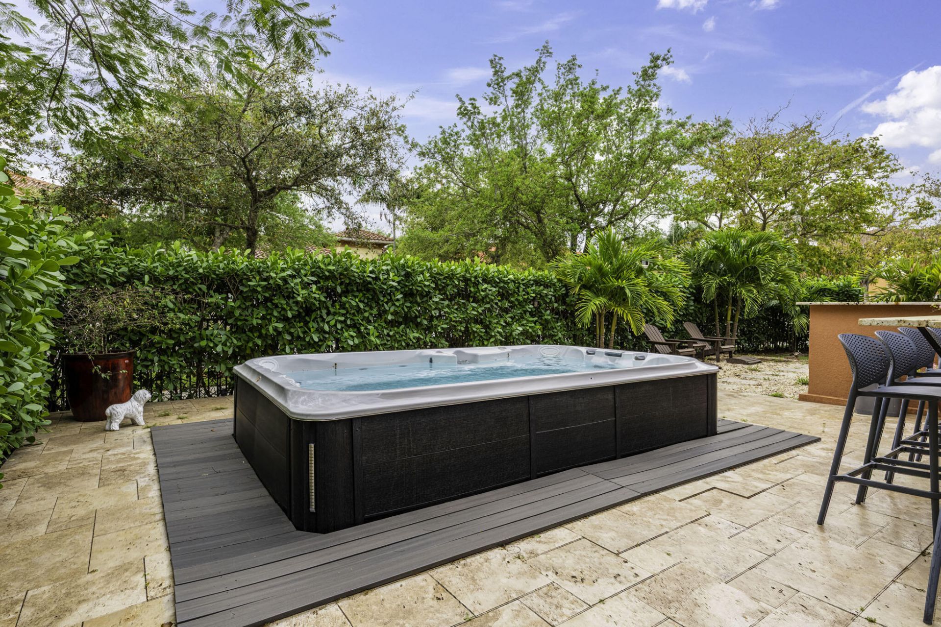 658 Cresta Circle, West Palm Beach, FL 33413 Photo