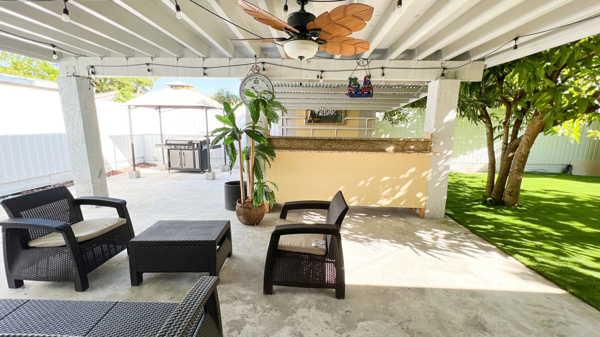 12255 NW Miami Court, North Miami, FL 33168 Photo