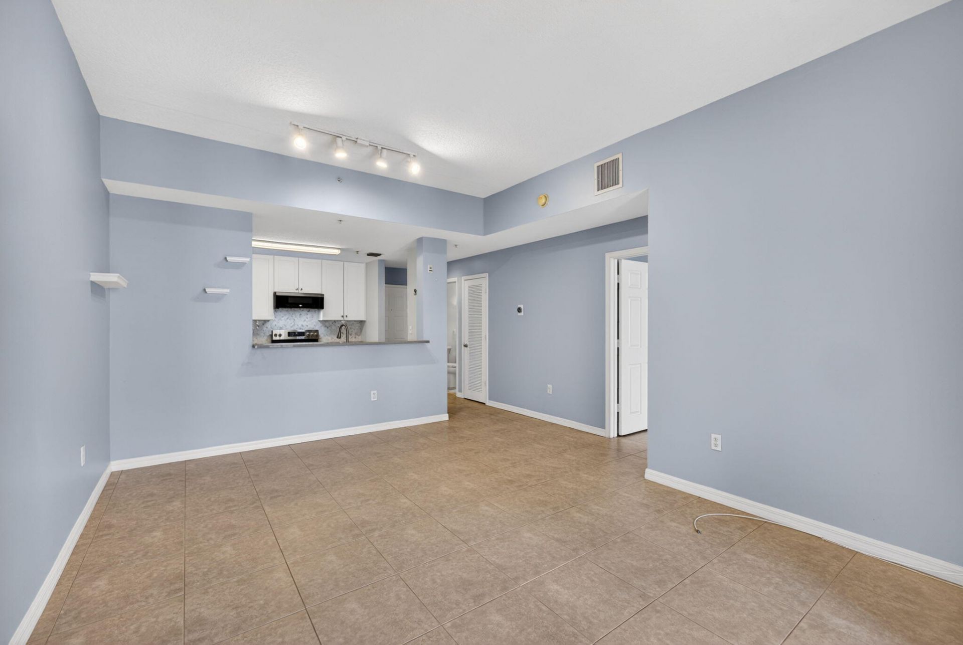 1203 Town Center Drive Drive, Unit 308, Jupiter, FL 33458 Photo