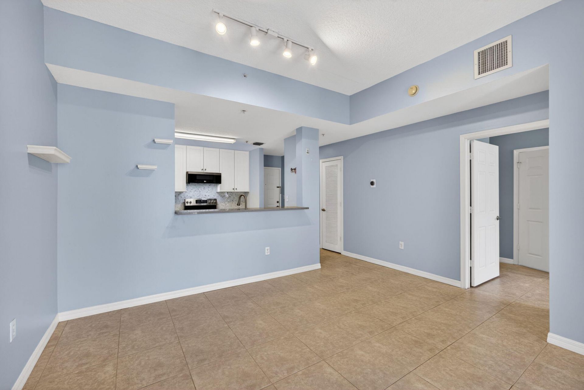 1203 Town Center Drive Drive, Unit 308, Jupiter, FL 33458 Photo