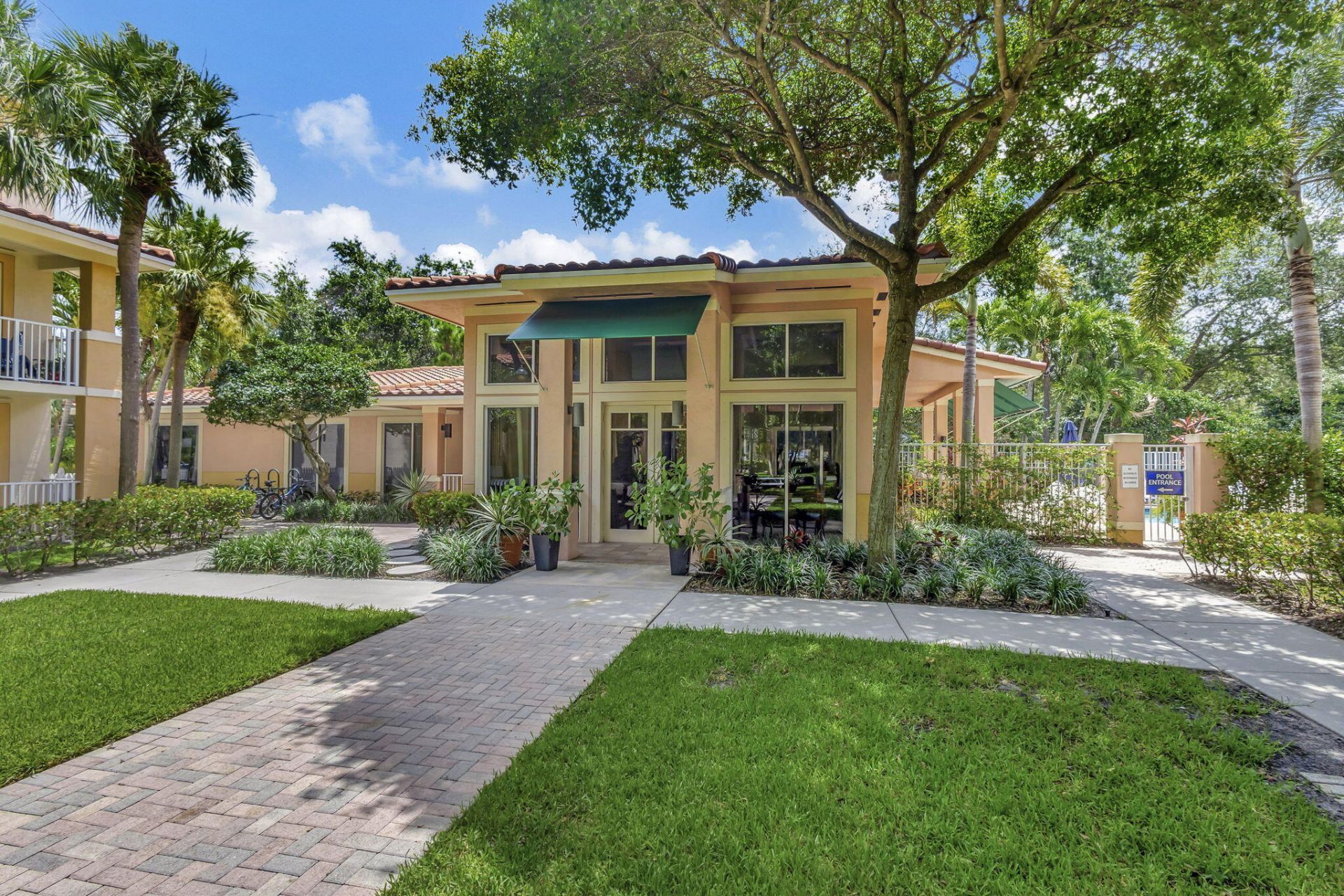 1203 Town Center Drive Drive, Unit 308, Jupiter, FL 33458 Photo