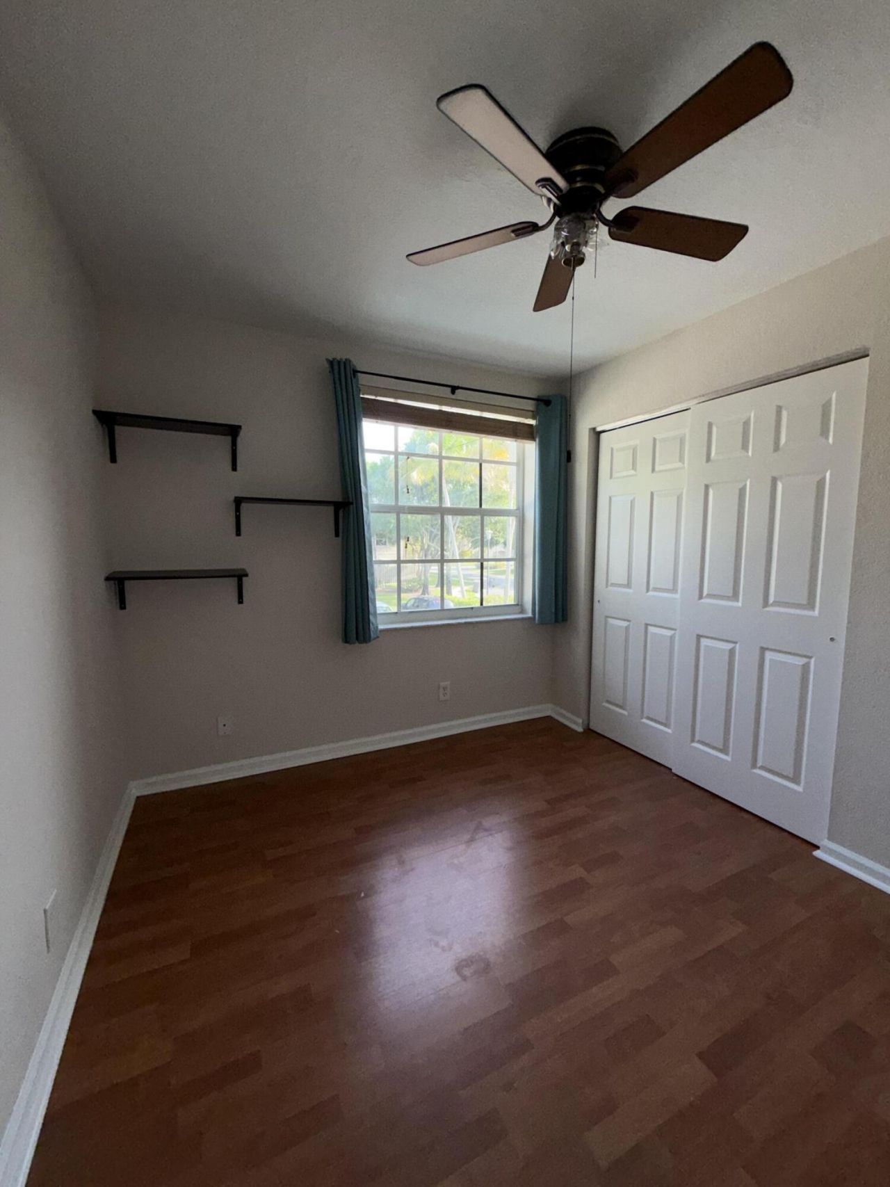 816 Summit Lake Drive, West Palm Beach, FL 33406 Photo