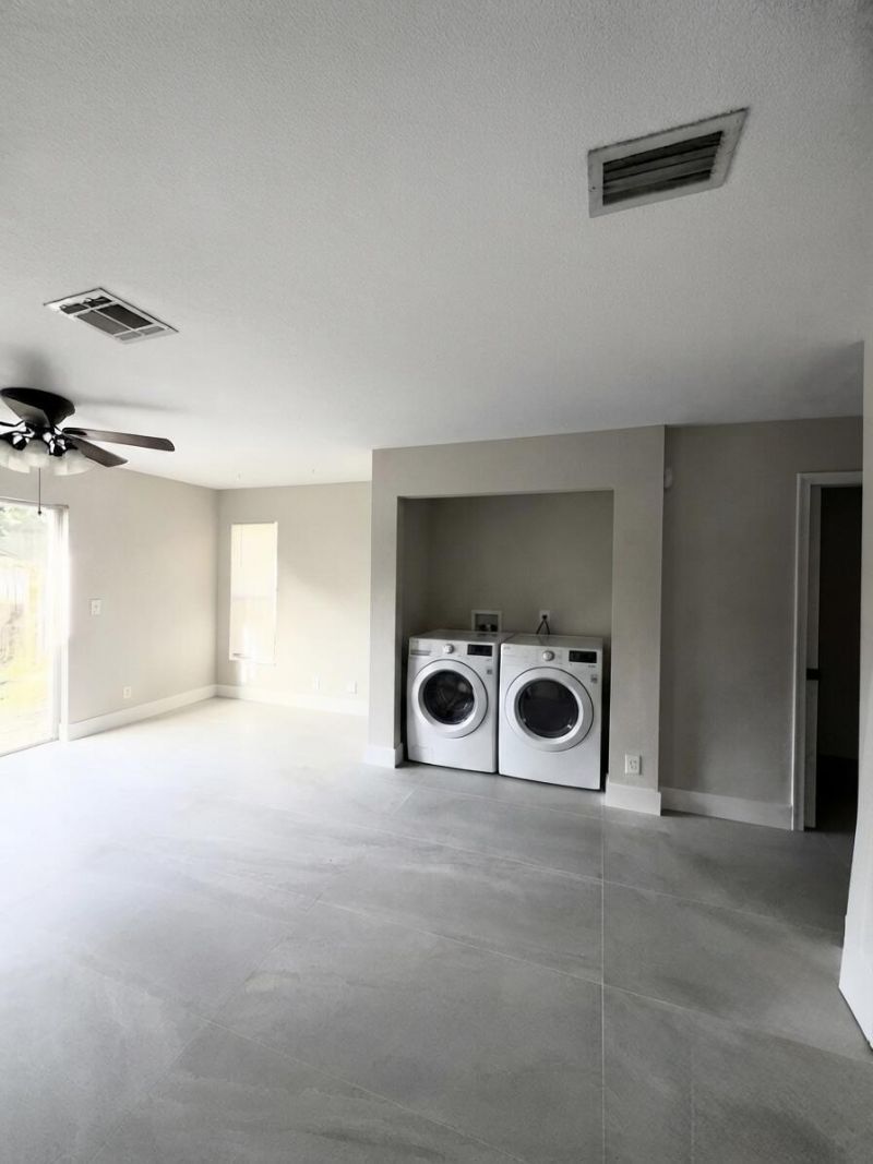 816 Summit Lake Drive, West Palm Beach, FL 33406 Photo