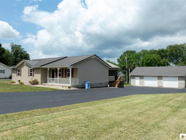 207 Indian Hills Drive , Glasgow, KY 42141