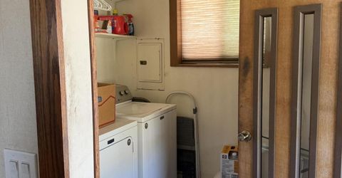 255 N Main Street, Tonopah, NV 89049 Photo