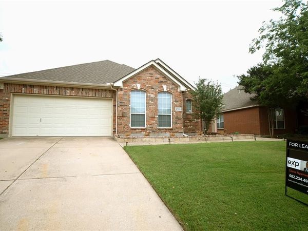 2708 Comanche Trail, Mansfield, TX 76063