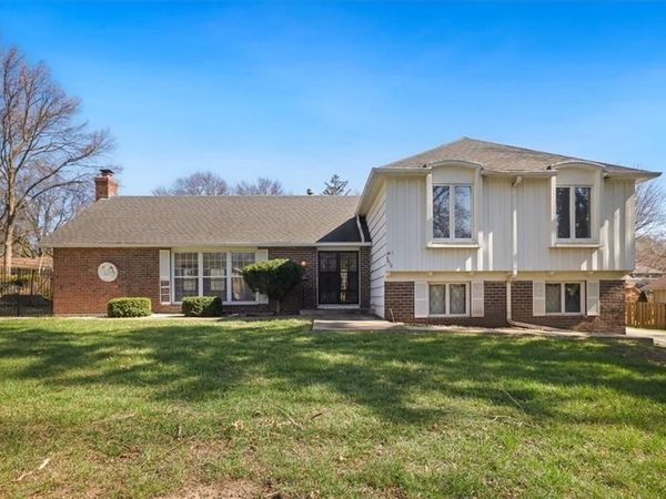 4808 W 81st Street, Prairie Village, KS 66208
