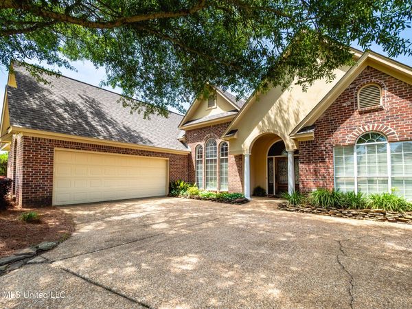 357 Woodlands Drive, Brandon, MS 39047