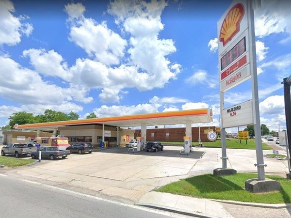 98 S Willow Ave , Cookeville, TN 38501
