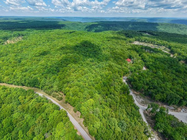 1215 Stage Coach Rd , Sewanee, TN 37375