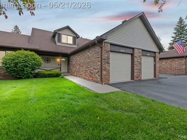 3779 Heritage Parkway , Dearborn, MI 48124