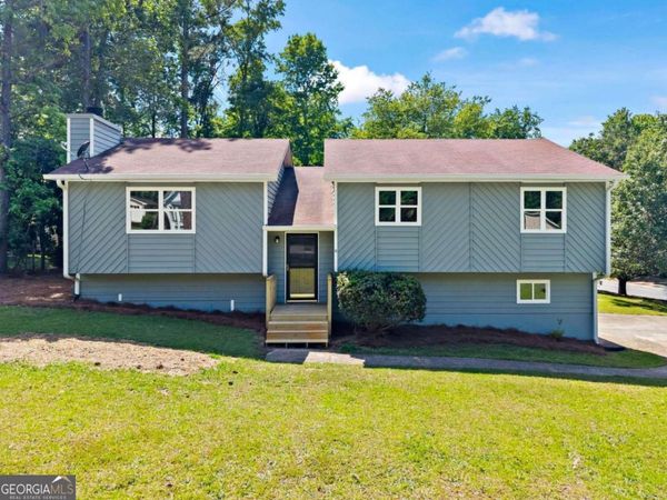 4899 Hawk Trail NE, Marietta, GA 30066