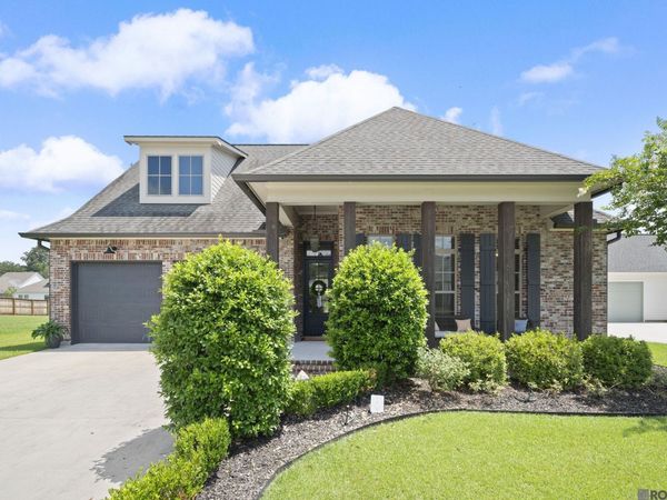 12896 Solemn Oaks Ave, Central, LA 70818