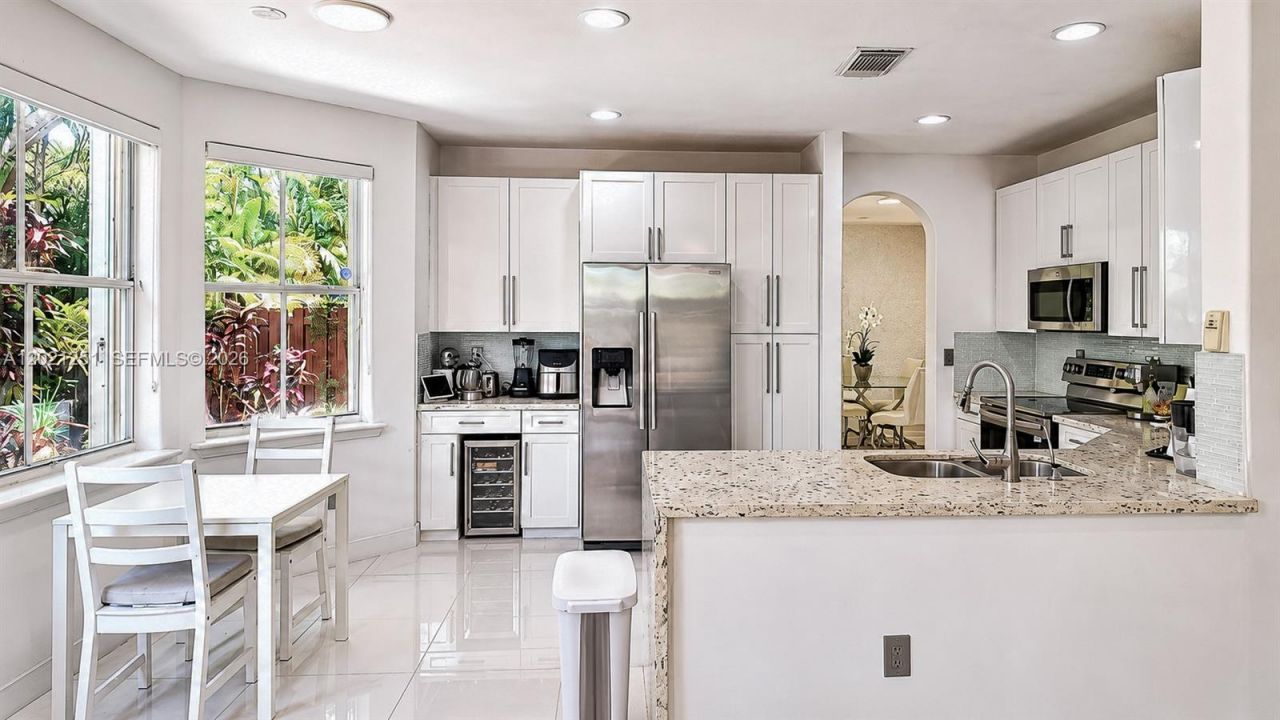 4844 NW 110th Pl , Doral, FL 33178 Photo