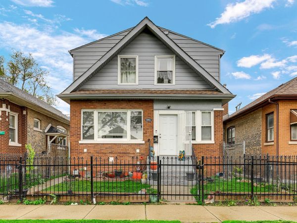 4951 W Concord Place , Chicago, IL 60639