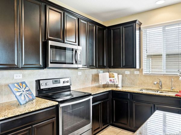 9779 Harbor Mist Ln, Converse, TX 78109