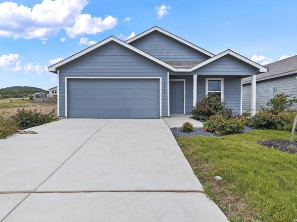 3307 GLACIER BLF, Kerrville, TX 78028